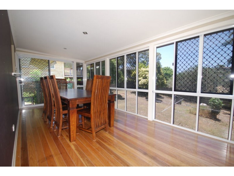 24 Heilbromm Street, Stafford Heights QLD 4053