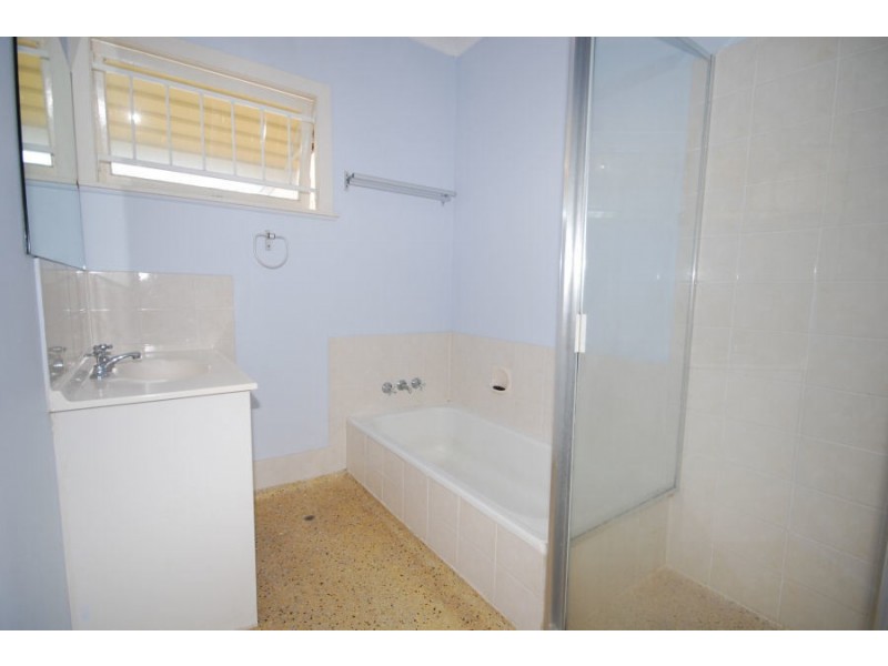 24 Heilbromm Street, Stafford Heights QLD 4053