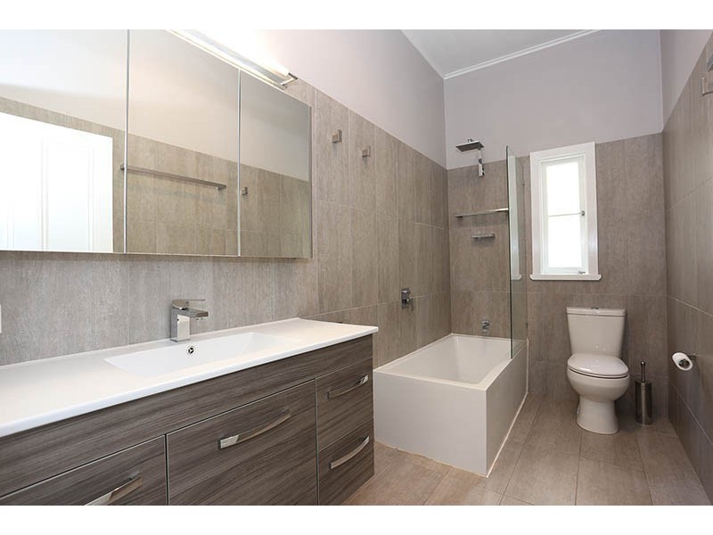 43 Victoria Crescent, Toowong QLD 4066