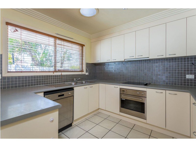 1 Eaglie Street, Chapel Hill QLD 4069
