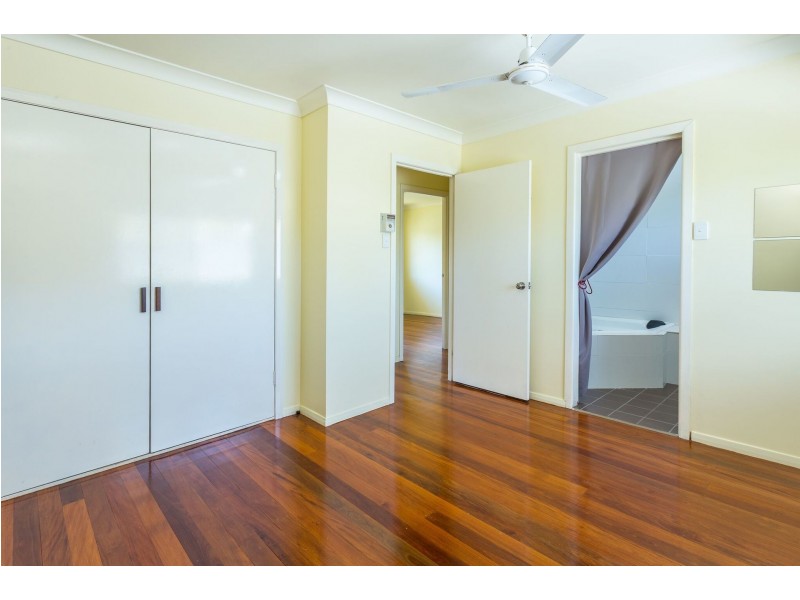 1 Eaglie Street, Chapel Hill QLD 4069