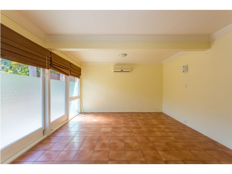 1 Eaglie Street, Chapel Hill QLD 4069