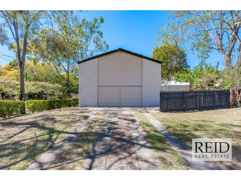 1 Eaglie Street, Chapel Hill QLD 4069