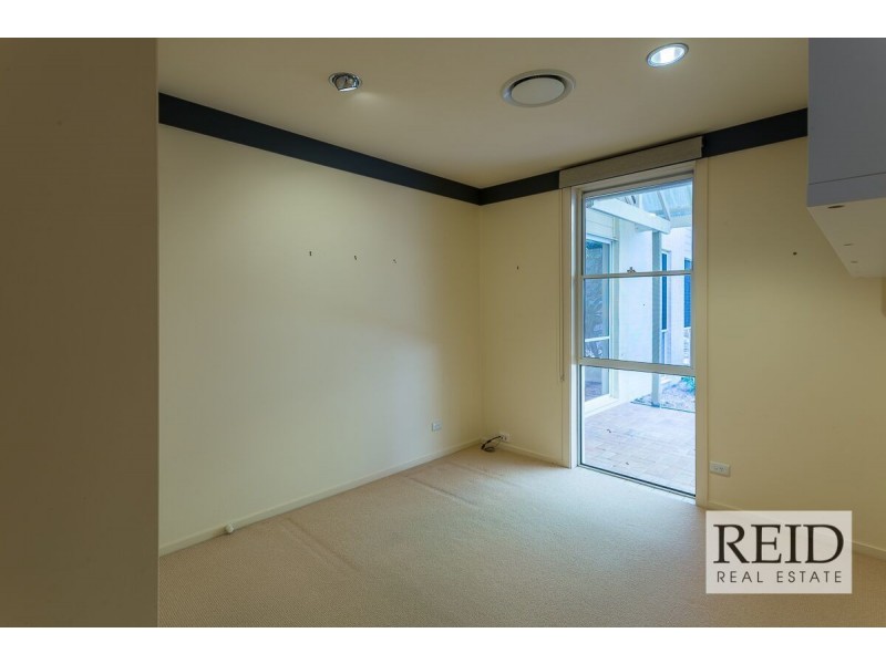 6 Chulmleigh Court, Chapel Hill QLD 4069