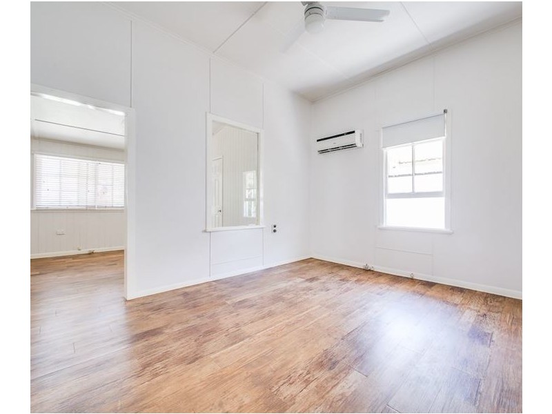 33 Henchman Street, Nundah QLD 4012