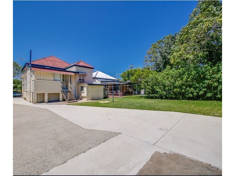 33 Henchman Street, Nundah QLD 4012