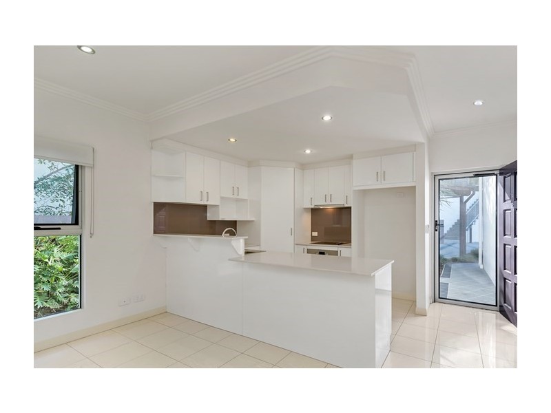 12/17 Marshall Lane, Kenmore QLD 4069