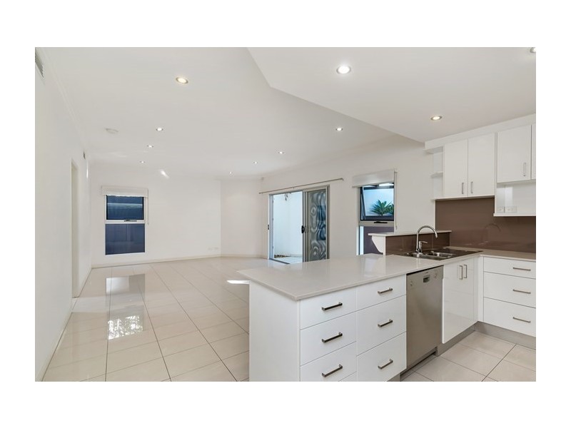 12/17 Marshall Lane, Kenmore QLD 4069