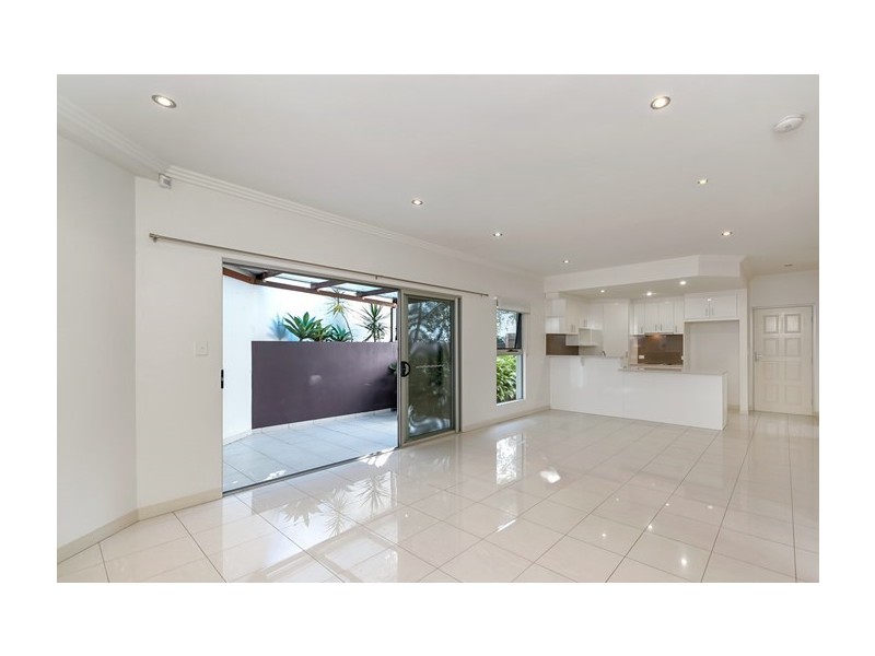 12/17 Marshall Lane, Kenmore QLD 4069