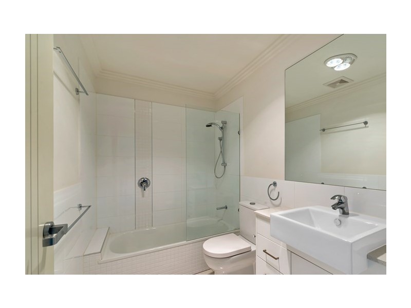 12/17 Marshall Lane, Kenmore QLD 4069