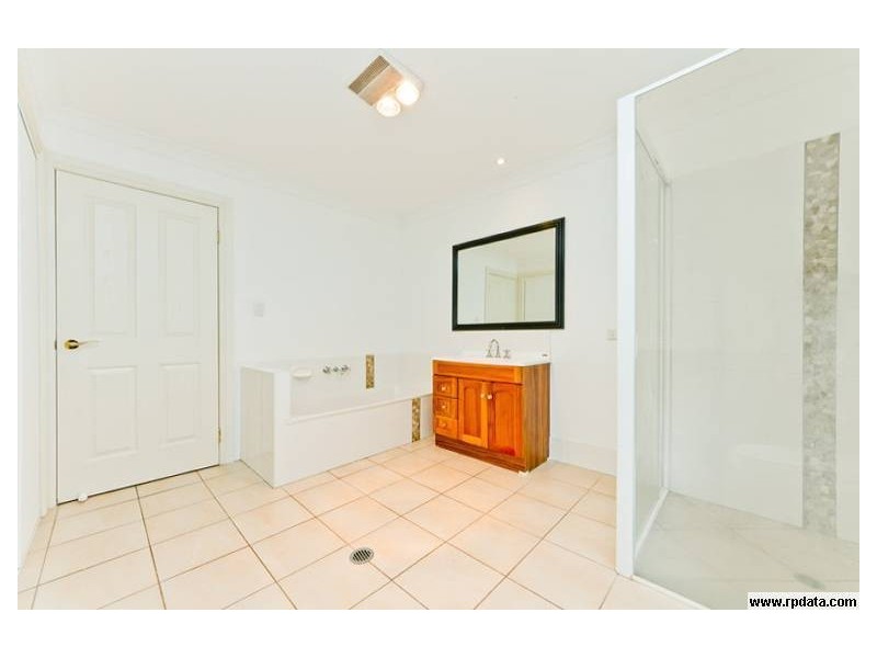 112 McConaghy Street, Mitchelton QLD 4053