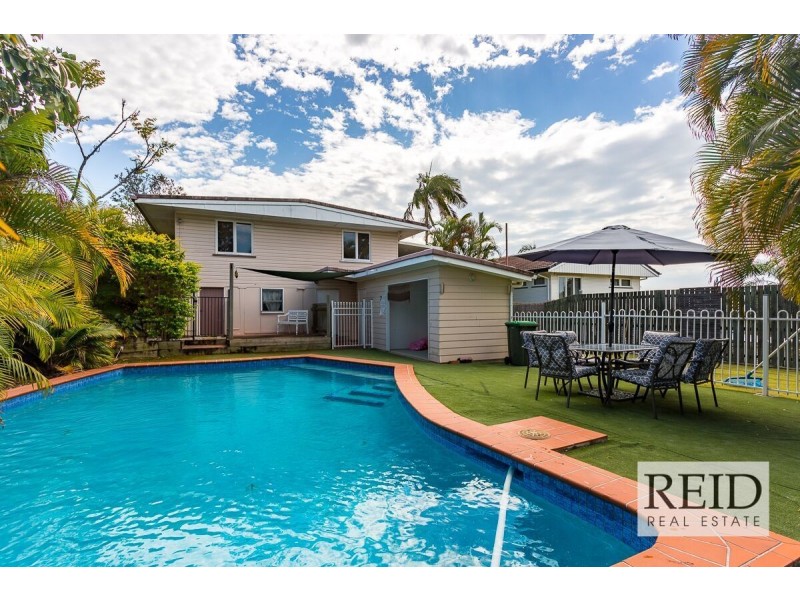 12 Eastbourne Street, Chermside West QLD 4032