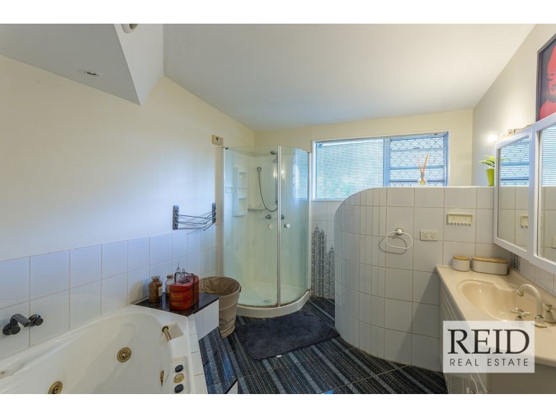 12 Eastbourne Street, Chermside West QLD 4032