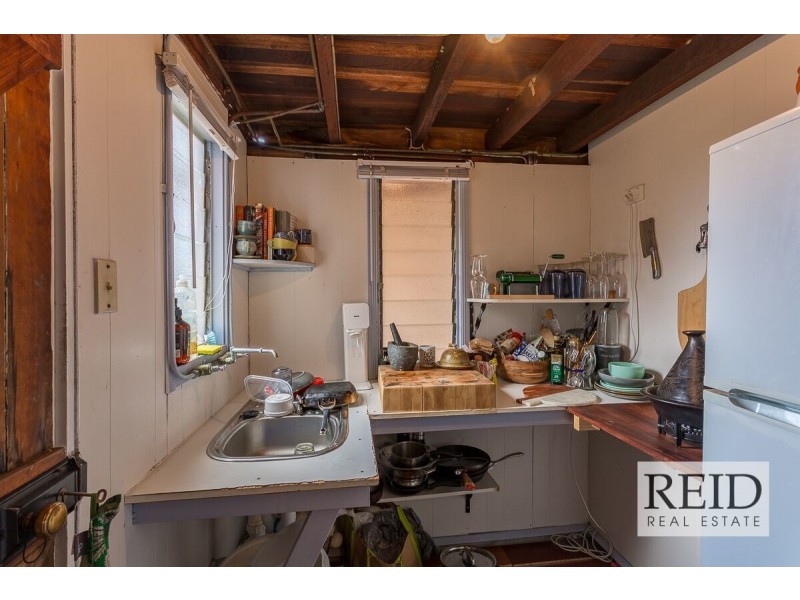 12 Eastbourne Street, Chermside West QLD 4032