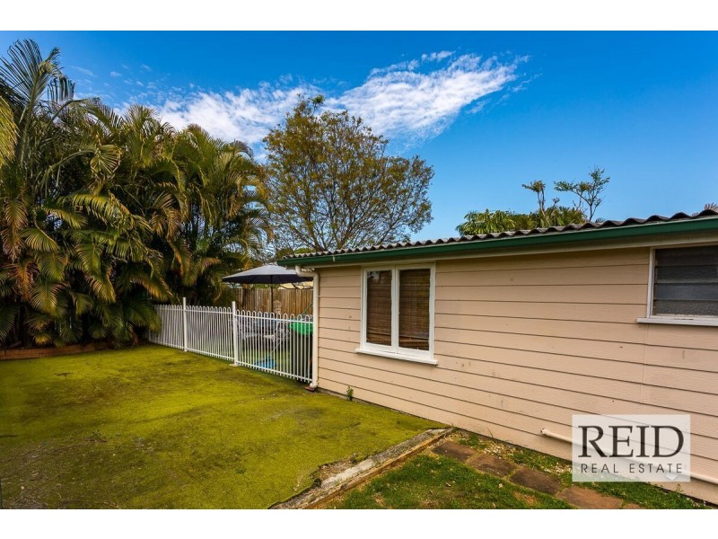 12 Eastbourne Street, Chermside West QLD 4032