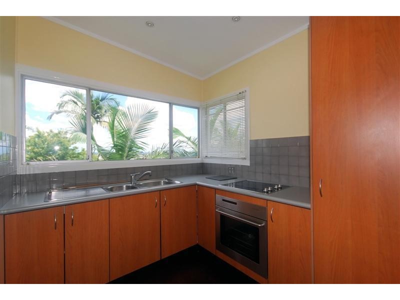 5 Stoneleigh Street, Red Hill QLD 4059