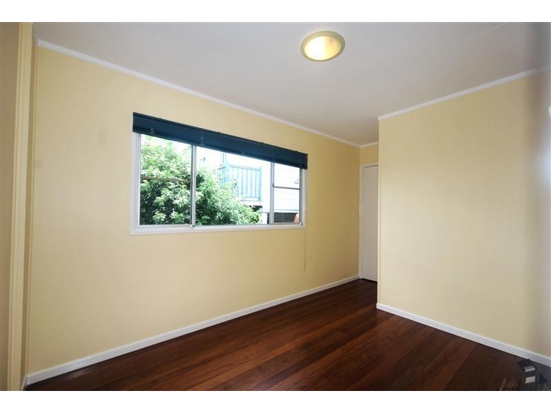 5 Stoneleigh Street, Red Hill QLD 4059