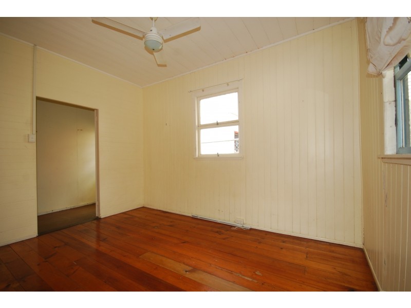 2/4 Ross Street, Woolloongabba QLD 4102