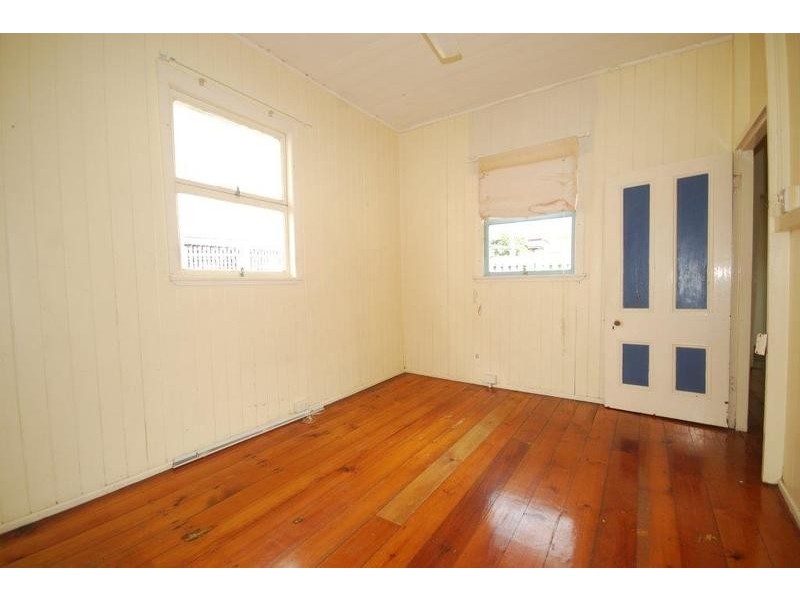 2/4 Ross Street, Woolloongabba QLD 4102