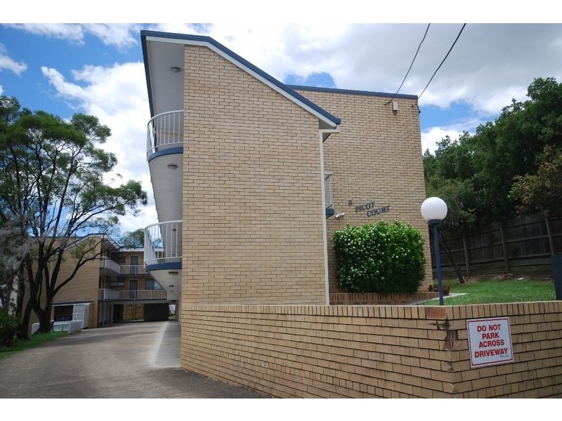 2/9 Picot Street, Kelvin Grove QLD 4059