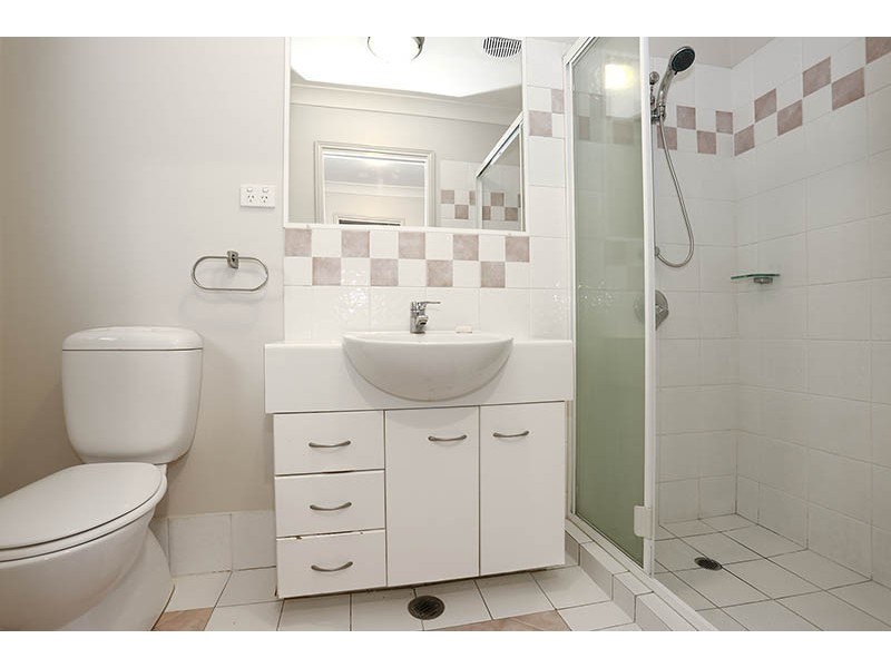 48/360 Simpsons Road, Bardon QLD 4065