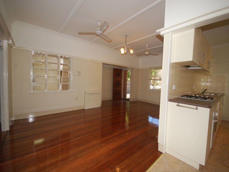 1/200 Ashgrove Ave, Ashgrove QLD 4060