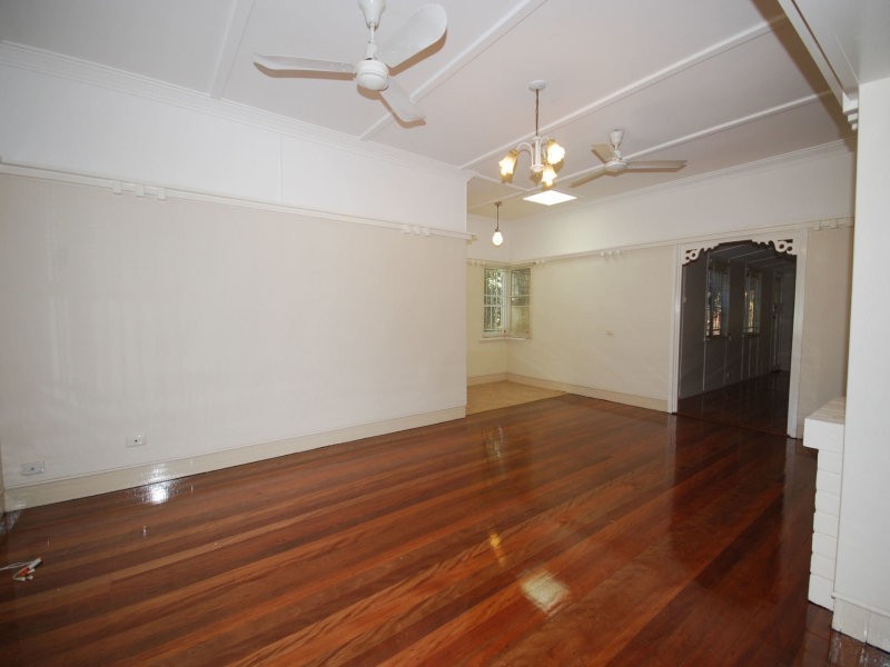 1/200 Ashgrove Ave, Ashgrove QLD 4060