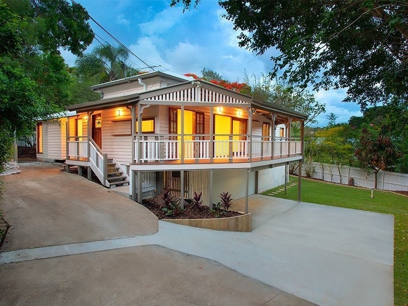 52 Thynne Avenue, Norman Park QLD 4170