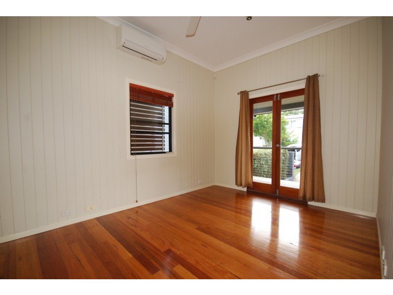 2 Bank Street, Windsor QLD 4030