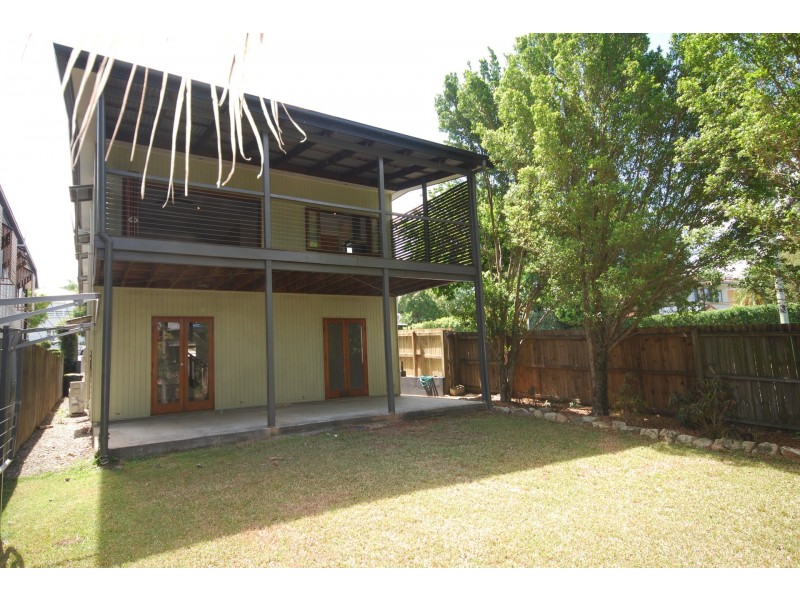 2 Bank Street, Windsor QLD 4030