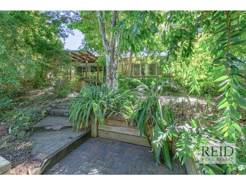 1 Jirrima Street, The Gap QLD 4061