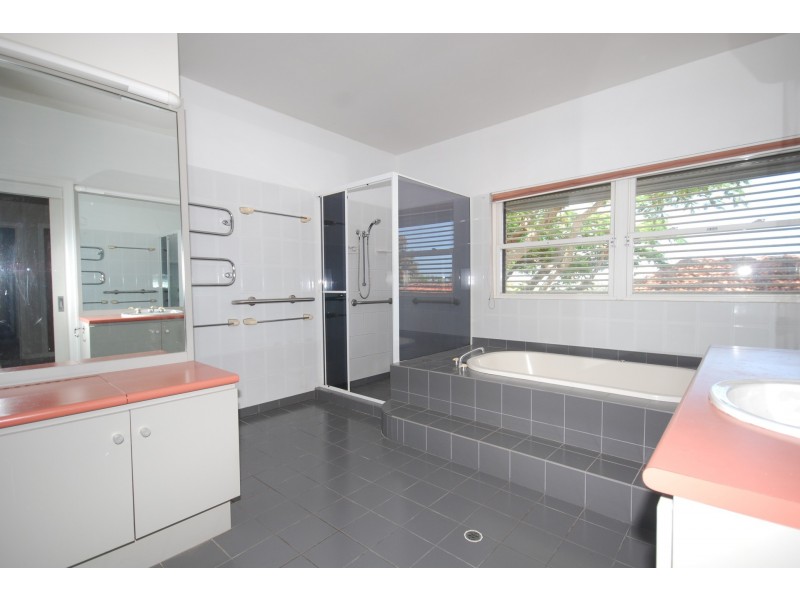 79 Frasers Road, Mitchelton QLD 4053