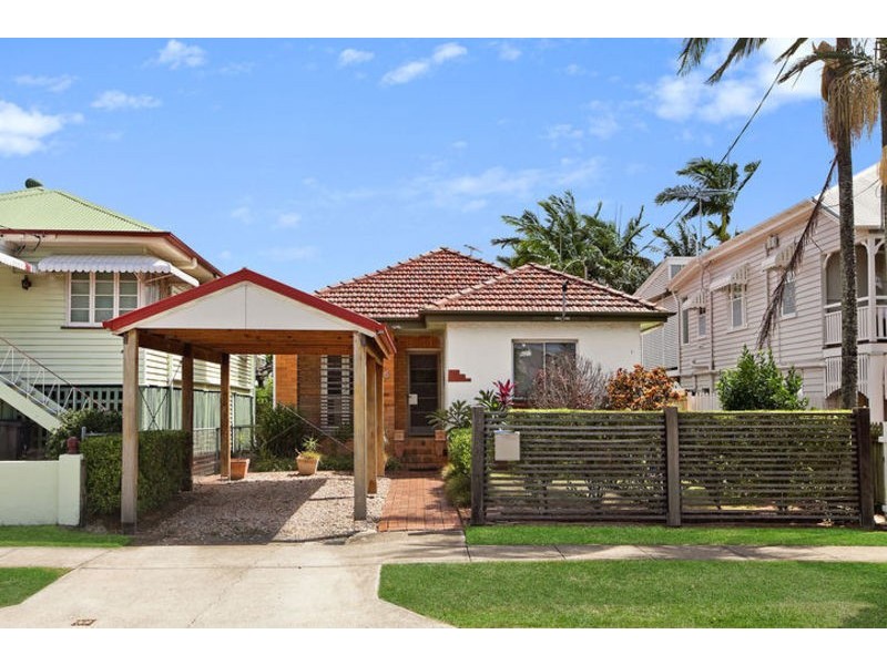 26 Panitya Street, Greenslopes QLD 4120