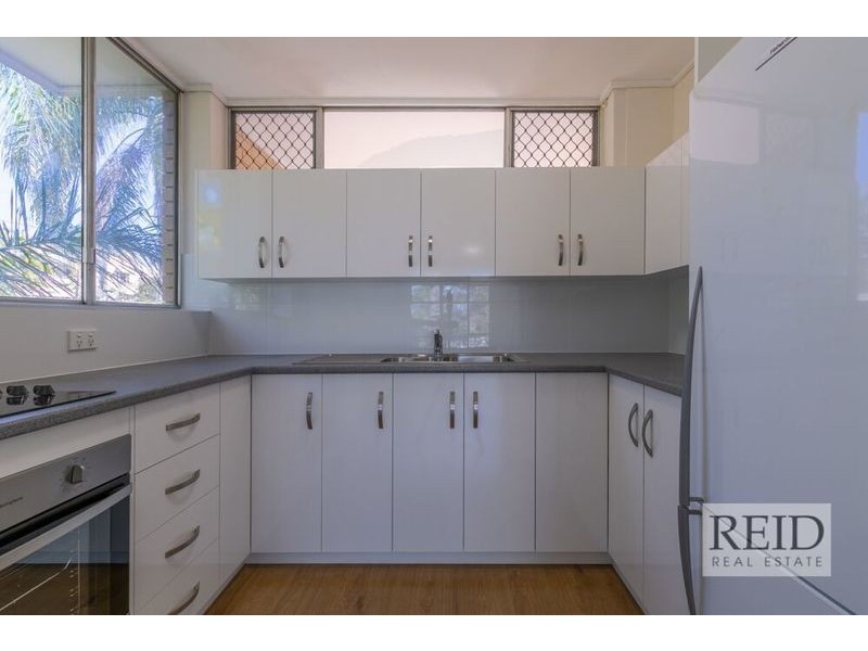 4/9 Broomfield Street, Taringa QLD 4068