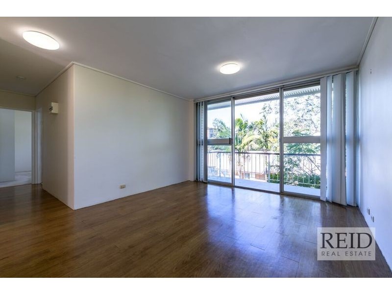 4/9 Broomfield Street, Taringa QLD 4068