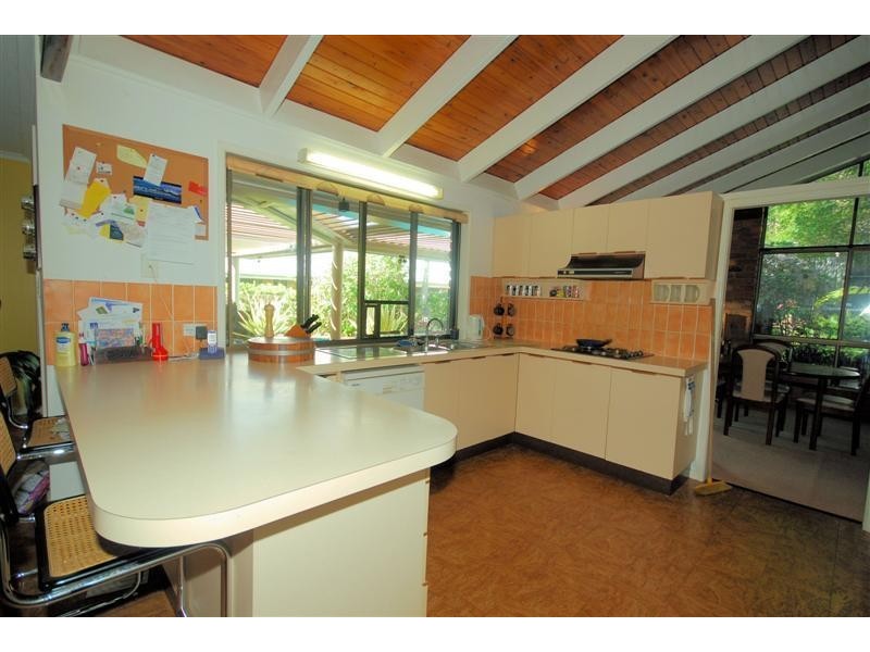 11 Gleneden Court, The Gap QLD 4061