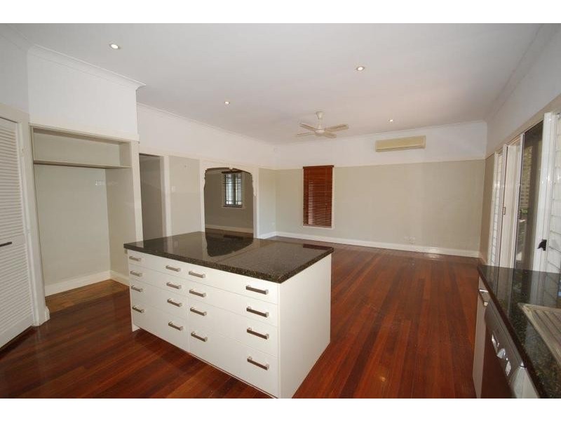 126 Ashgrove Avenue, Ashgrove QLD 4060