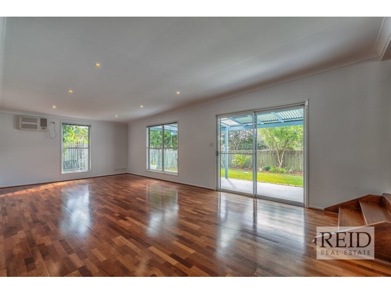 9 Woodside St, The Gap QLD 4061
