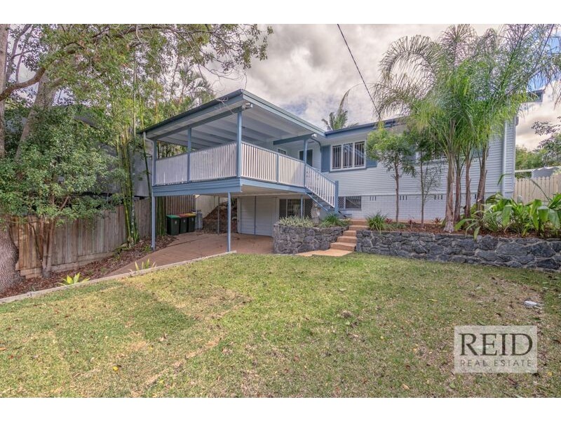 9 Woodside St, The Gap QLD 4061