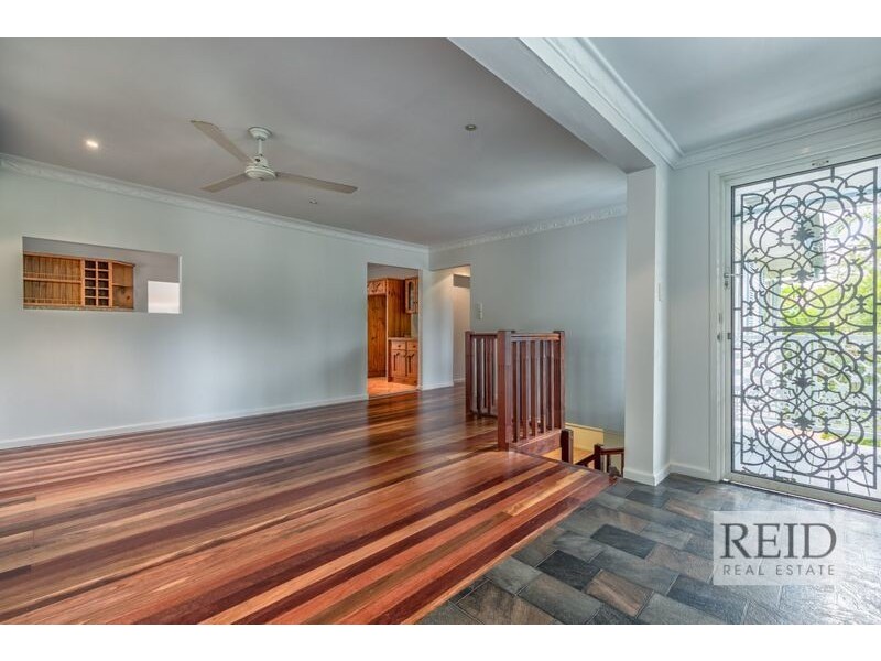 9 Woodside St, The Gap QLD 4061