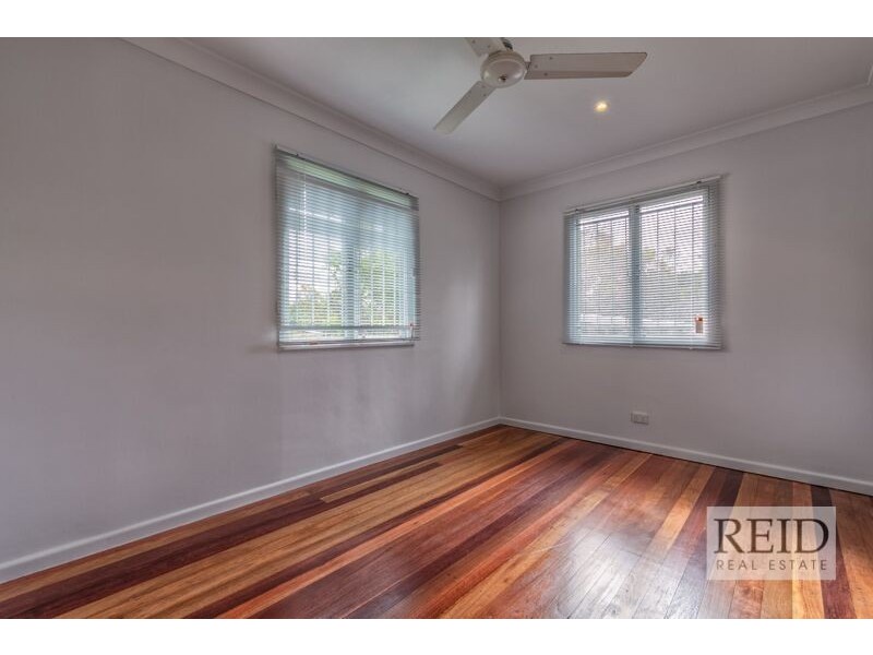 9 Woodside St, The Gap QLD 4061