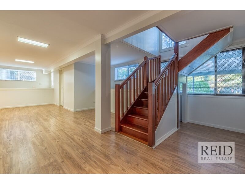 9 Woodside St, The Gap QLD 4061