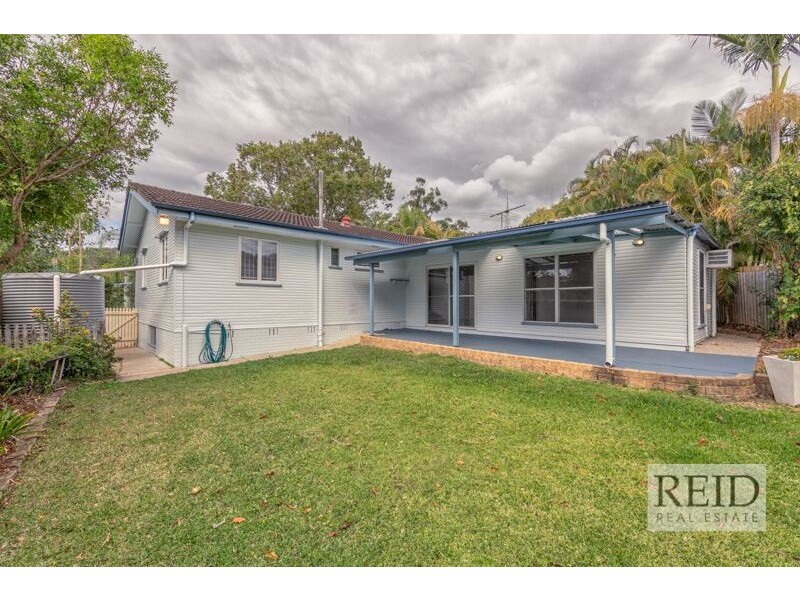 9 Woodside St, The Gap QLD 4061
