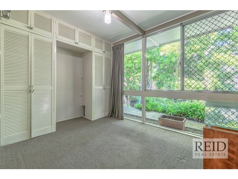 1 Jirrima St, The Gap QLD 4061