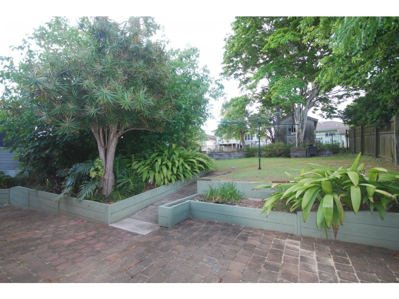 15 Grant Street, Balmoral QLD 4171