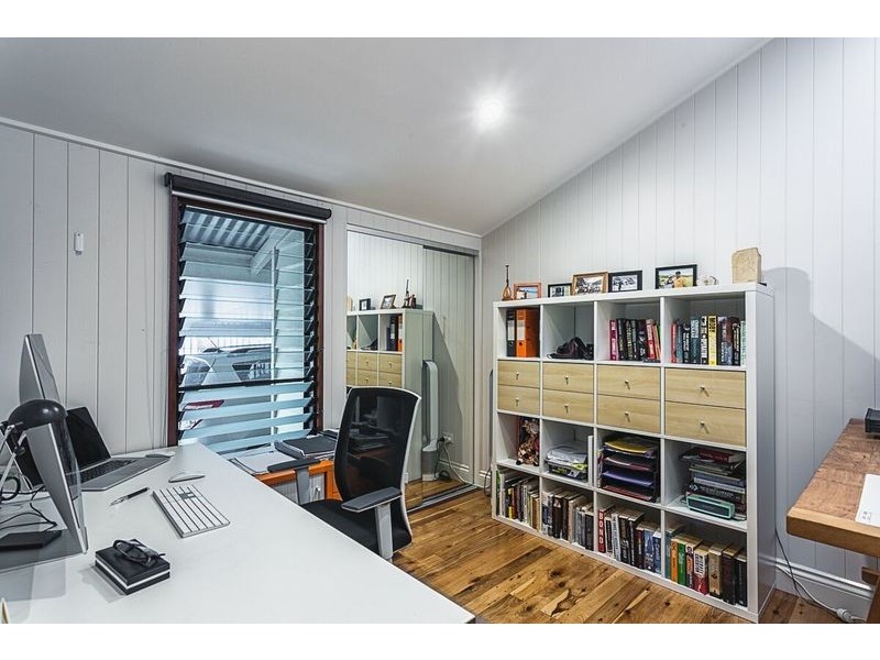 52 Thynne Avenue, Norman Park QLD 4170