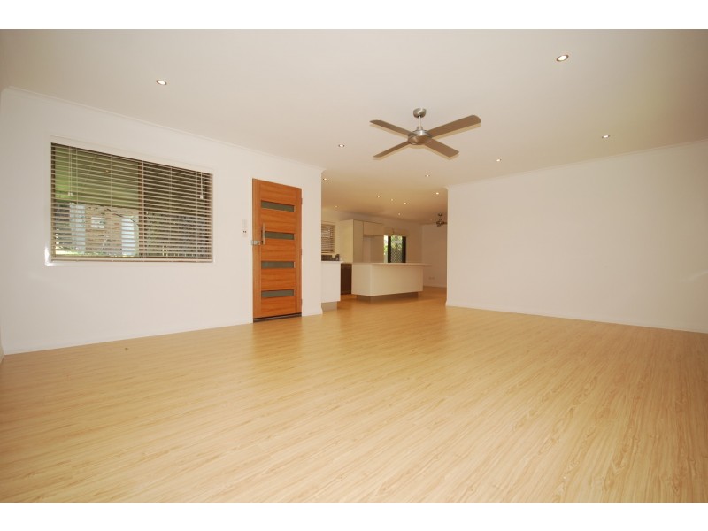 10 London Street, Ashgrove QLD 4060