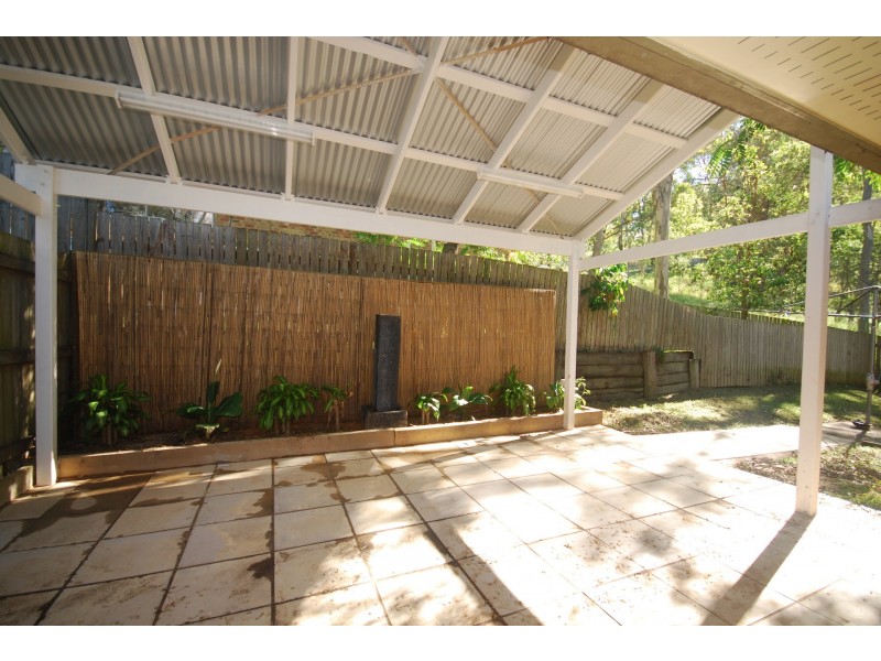 10 London Street, Ashgrove QLD 4060