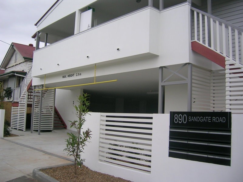 2/890 Sandgate Road, Clayfield QLD 4011
