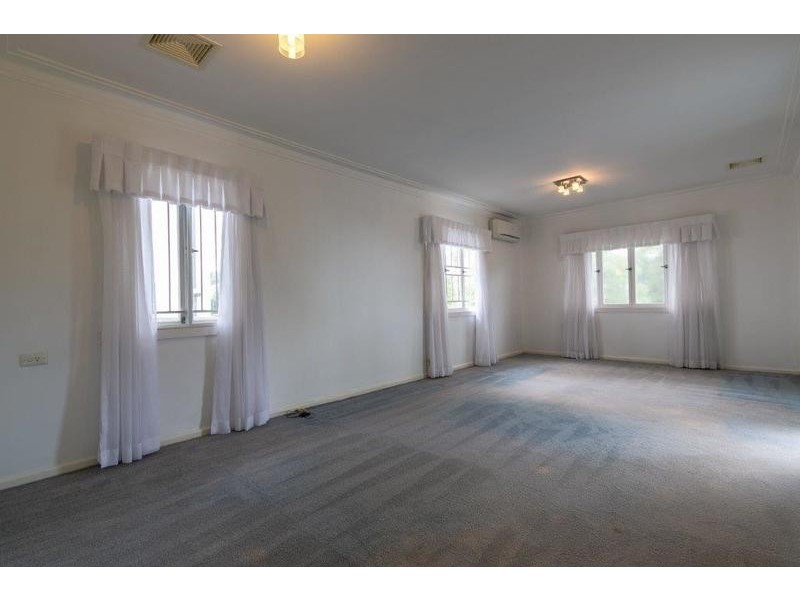 20 Towns Street, Mitchelton QLD 4053